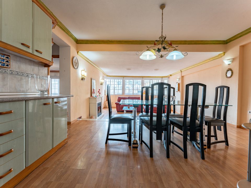 Villa for sale in Torre Del Mar, Malaga province € 209,000 Ref